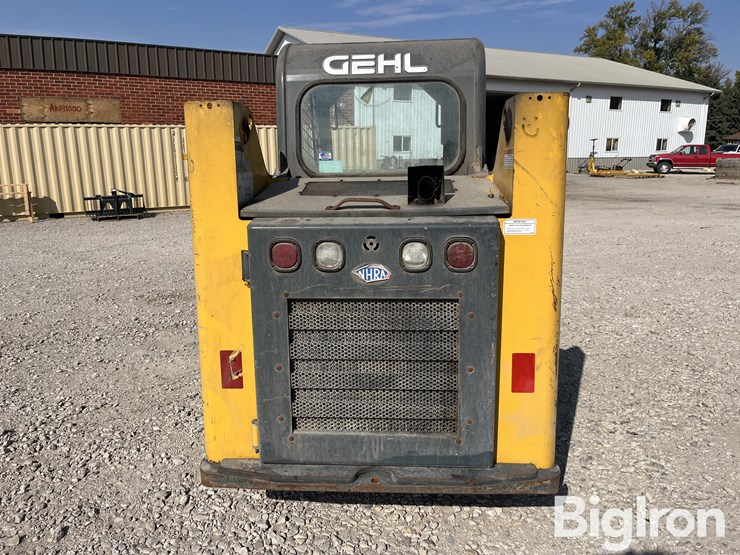 2014-gehl-r135-image-6