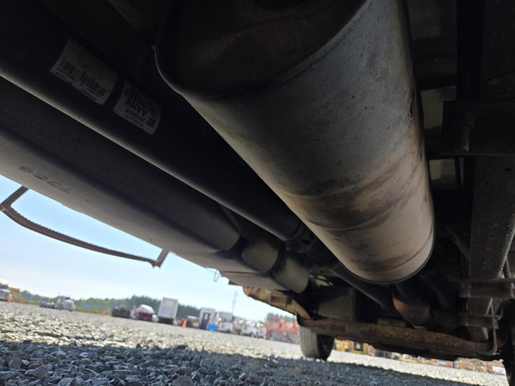 #5013-•-2015-chevrolet-4500-box-truck-image-39