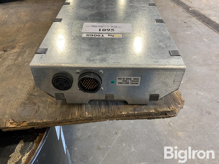 new-holland-1095-image-6