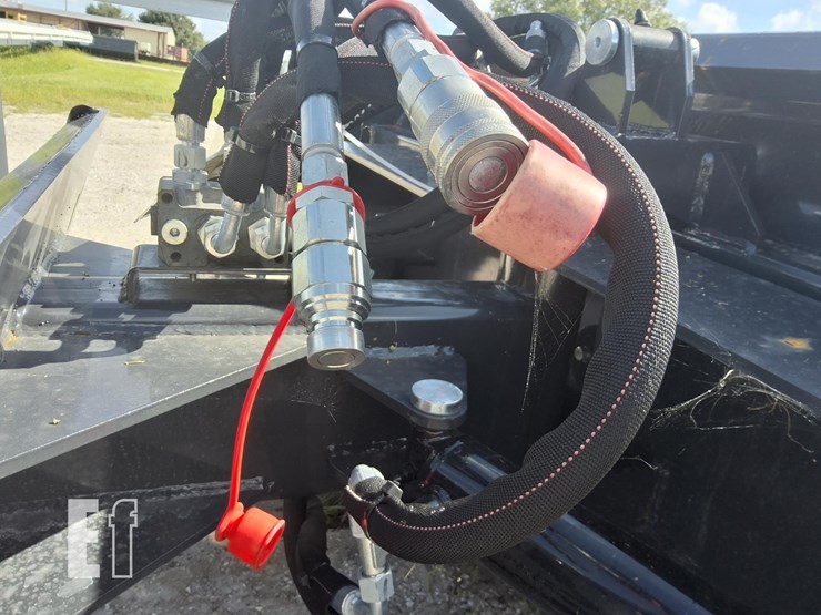 2025-wolverine-dozer-blade-84in-wide-image-7