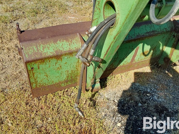 john-deere-148-image-9