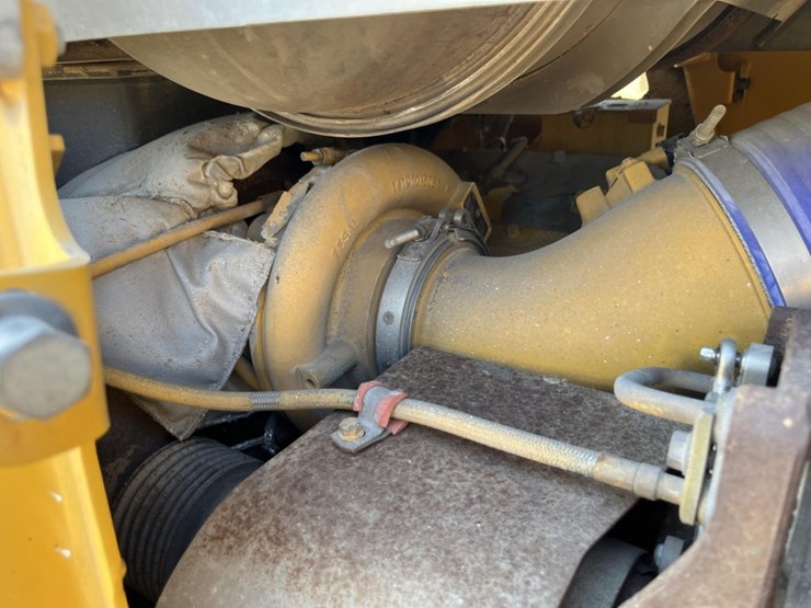 john-deere-1050-image-46