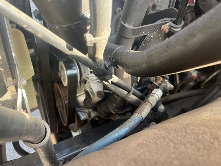 2011-international-7600-image-20