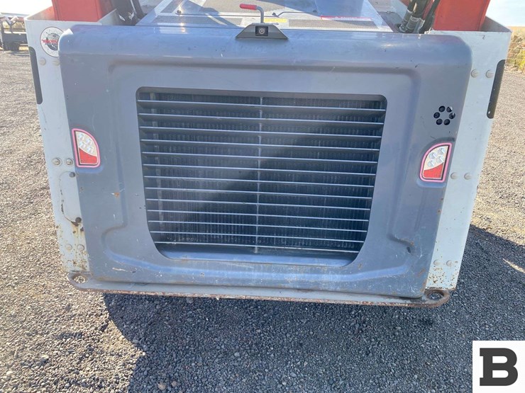 2021-takeuchi-tl12-image-23