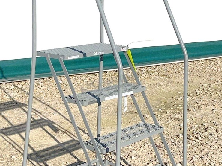 cotterman-40"-steel-rolling-utility-stairs-image-2