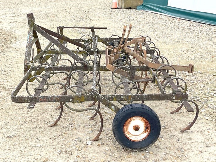 9'-3-point-spring-tooth-cultivator-image-4