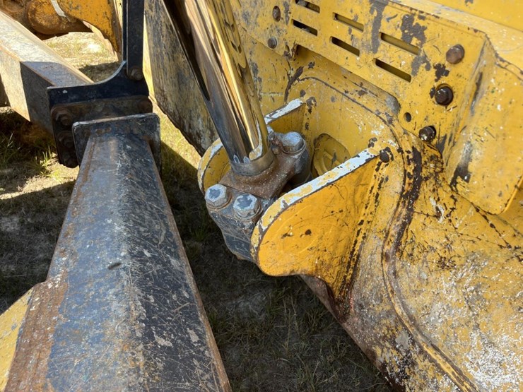 john-deere-1050-image-17