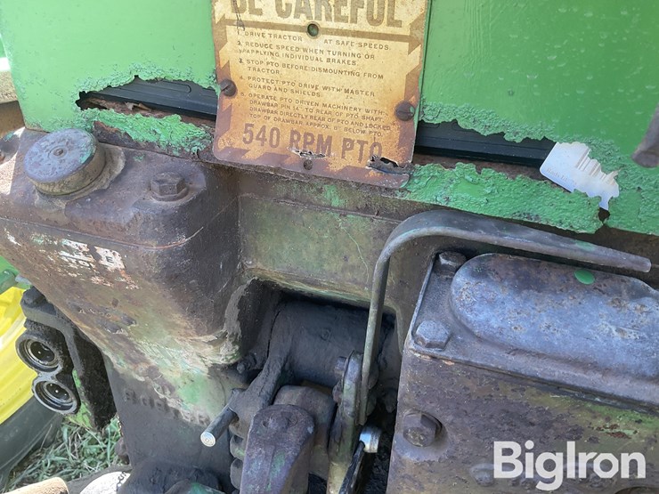 1959-john-deere-530-image-11
