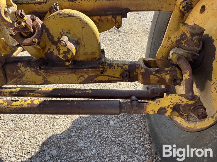 caterpillar-12-image-15