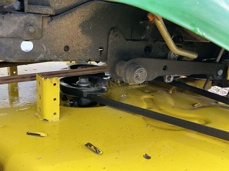 john-deere-x590-image-32