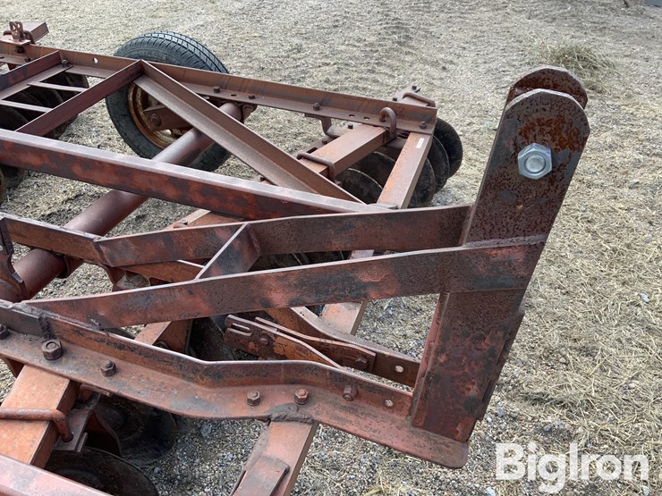 international-370-image-18