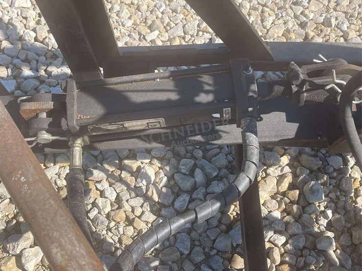 skid-steer-hydraulic-rotating-high-reach-tree-shear,-from-the-estate-of-dr.-ken-buchmann-image-12