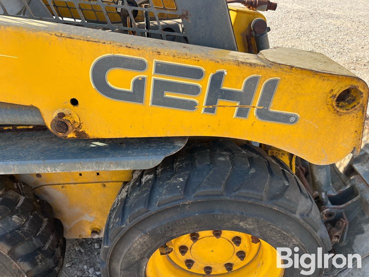 2014-gehl-r135-image-16