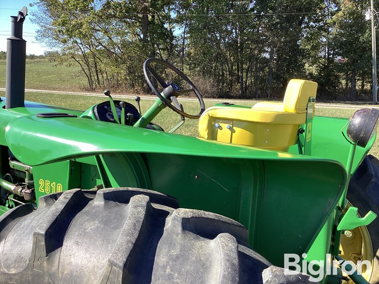 1966-john-deere-2510-image-17