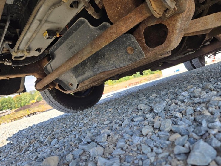 #5013-•-2015-chevrolet-4500-box-truck-image-49