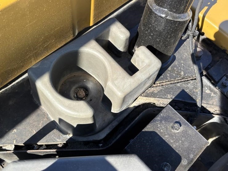 caterpillar-303.5e2-cr-image-33