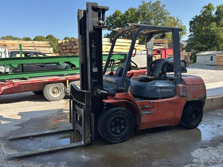 2002-toyota-7fgu35-image-1