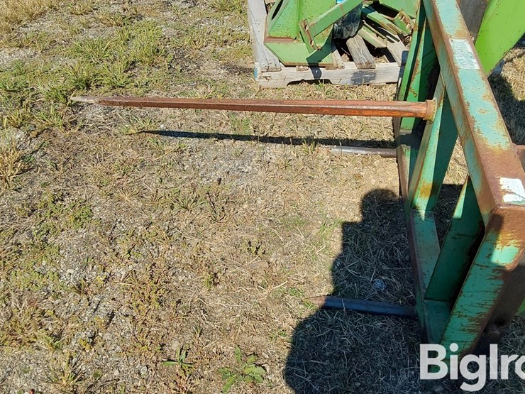 john-deere-148-image-10