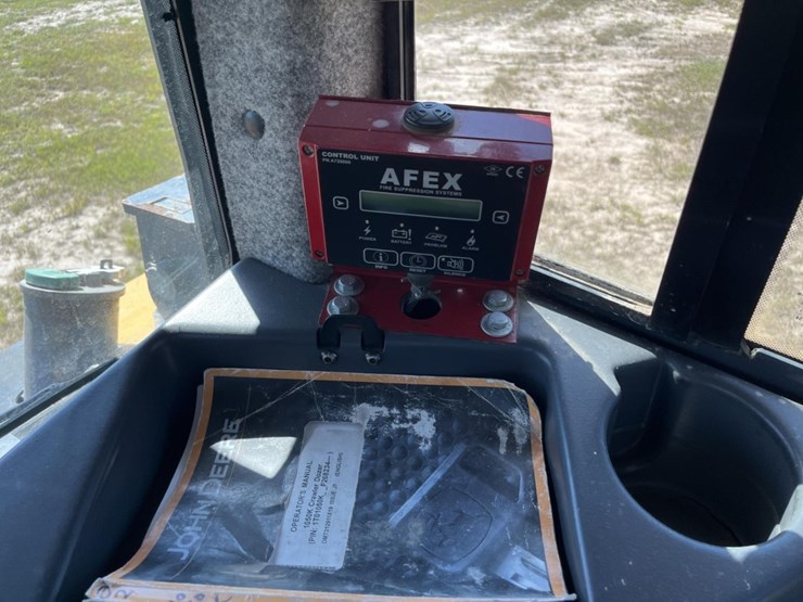 john-deere-1050-image-63