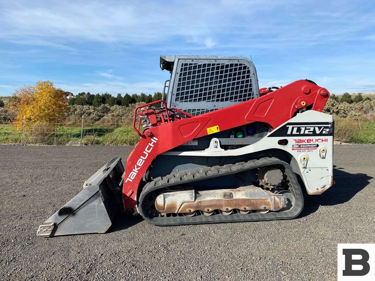 2021-takeuchi-tl12-image-2