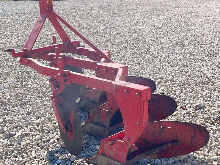 3-14"-3-pt.-plow-w/-coulters-image-6