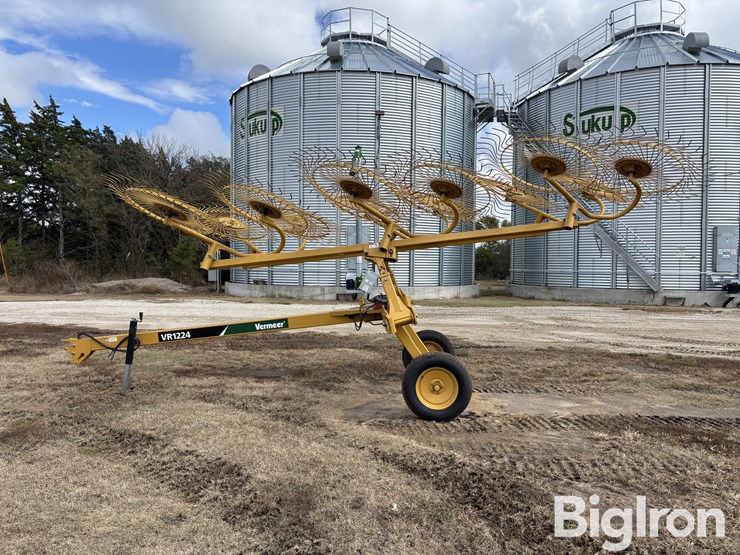 2015-vermeer-vr1224-image-8