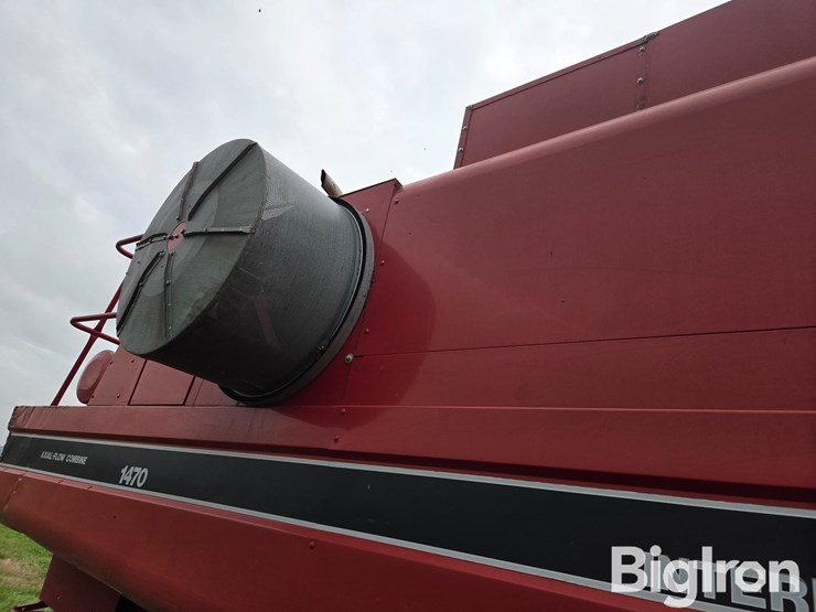 1985-case-ih-1470-image-10