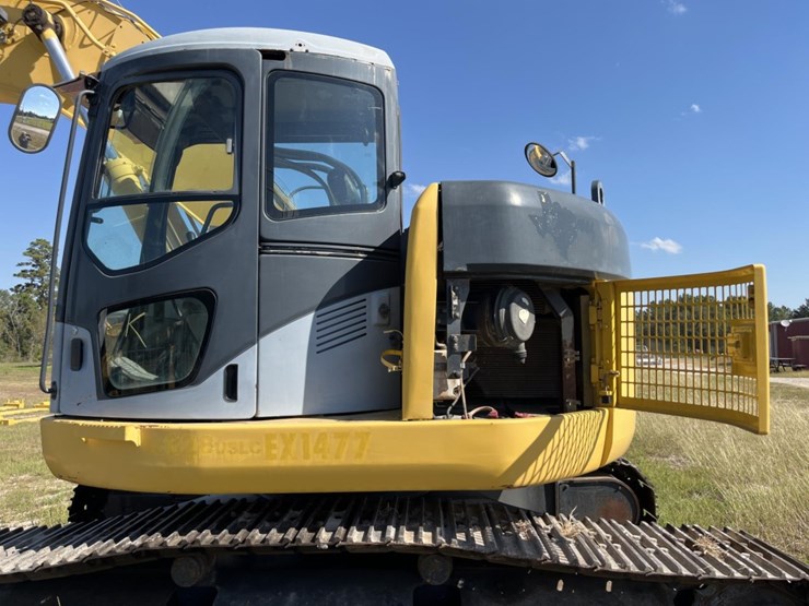 komatsu-pc228us-lc-image-56