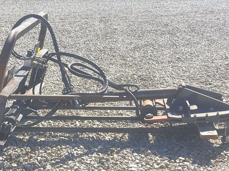 skid-steer-hydraulic-rotating-high-reach-tree-shear,-from-the-estate-of-dr.-ken-buchmann-image-4