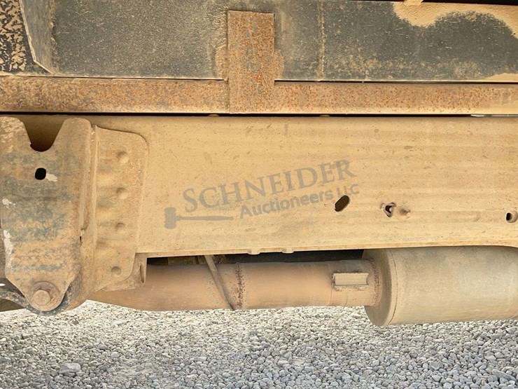 2012-chevrolet-3500-image-22