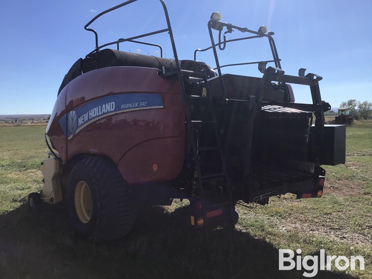 2014-new-holland-340-image-7