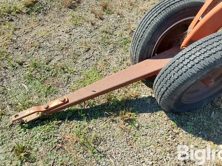 new-holland-258-image-9