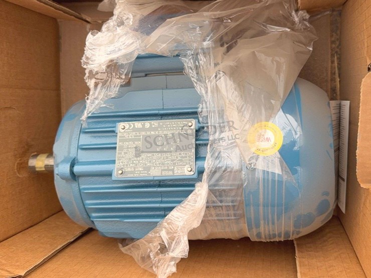 2-unused-1-hp-3-phase-electric-motors-image-2