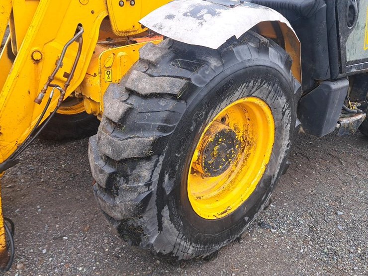 2004-jcb-535-60-image-27