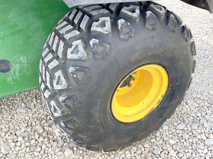 john-deere-gator-image-18