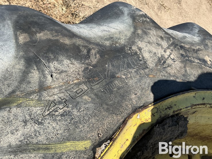 john-deere-8235r-image-11