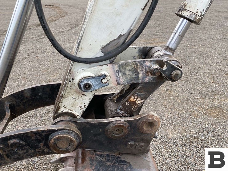 takeuchi-tb135-image-10