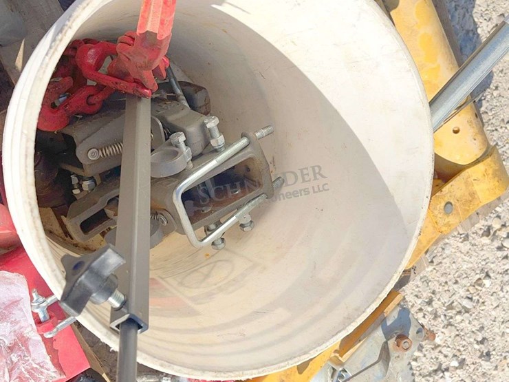 group-of-jack-stands,-lifting-equipment-&-misc.-image-7