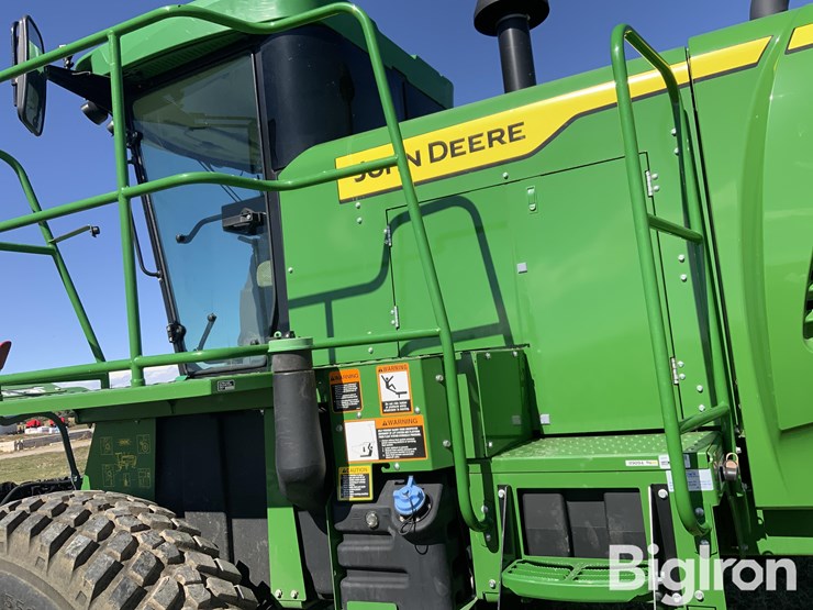 2022-john-deere-w200m-image-20