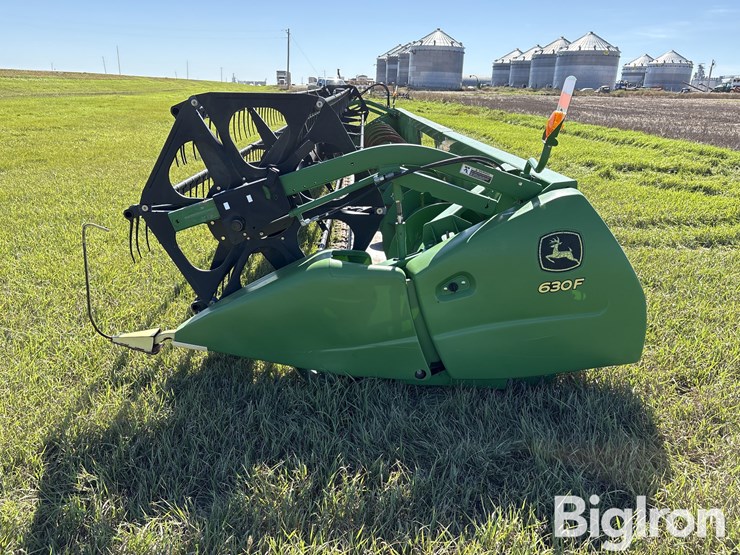 2010-john-deere-630f-image-8