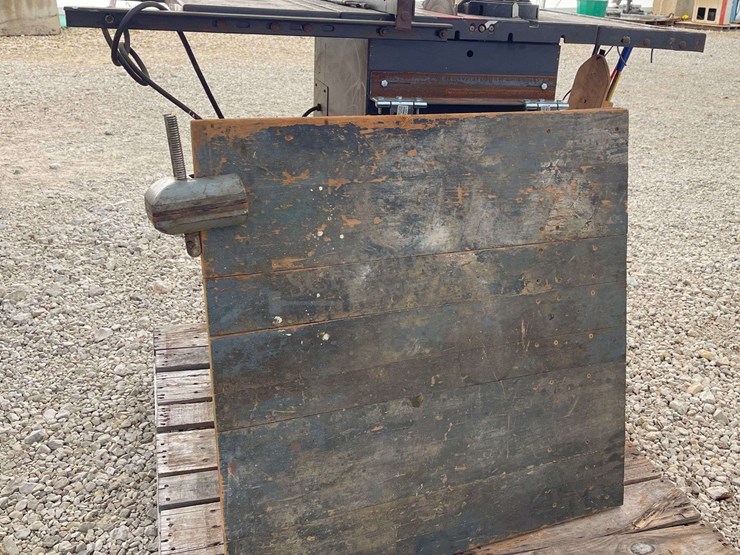 craftsman-10"-table-saw-on-stand-image-6