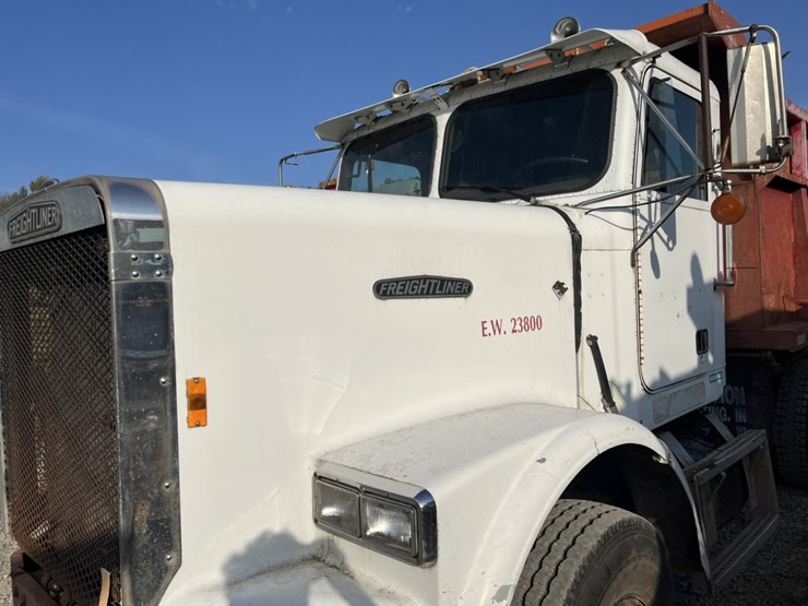 #5001-•-1988-freightliner-mb80-tandem-axle-dump-truck-image-9