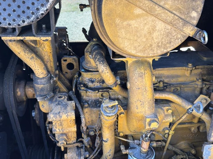 caterpillar-d4h-image-50