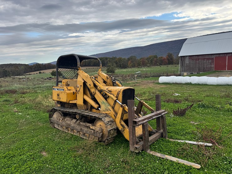 john-deere-350-image-10