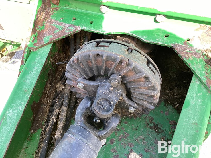 2001-john-deere-567-image-16