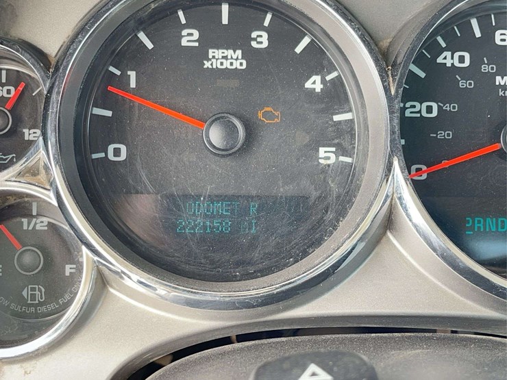 2012-chevrolet-3500-image-49