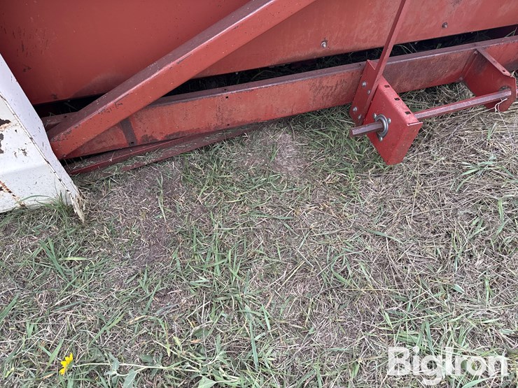 international-883-image-11