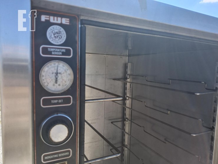 fwe-oven-commercial-image-5