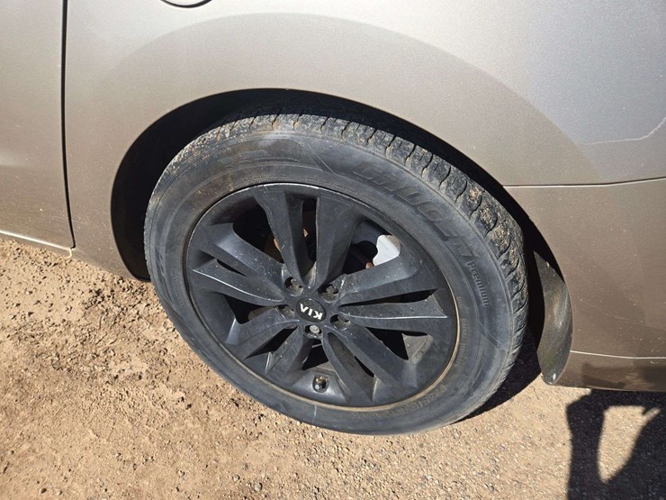 2015-kia-sedona-image-5