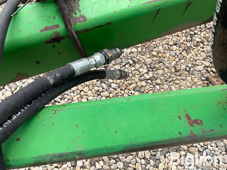 john-deere-630-image-12